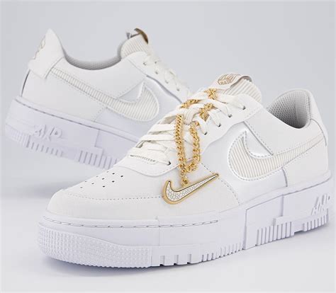 air force 1 pixel damen